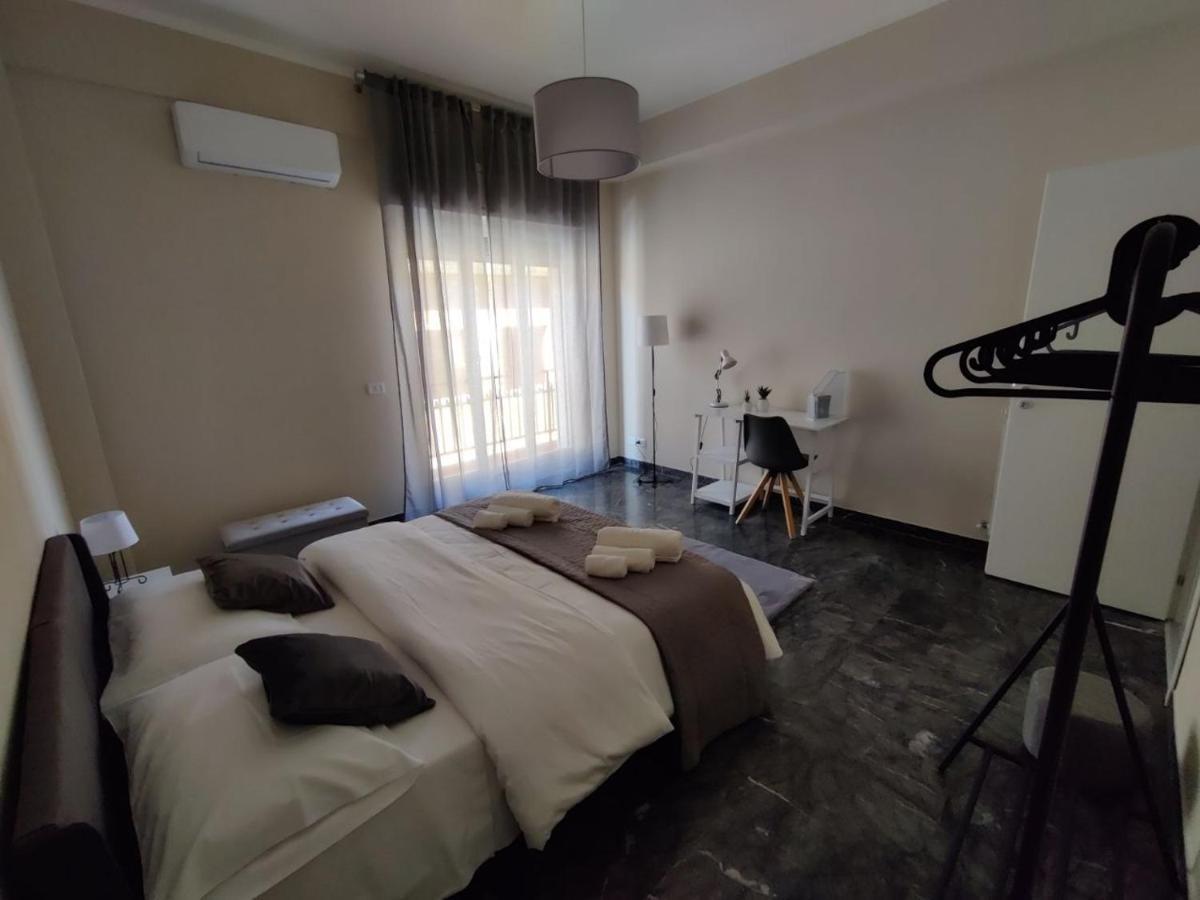 Elpida Apartment Reggio de Calabre Extérieur photo