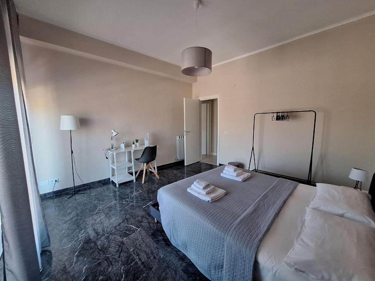 Elpida Apartment Reggio de Calabre Extérieur photo